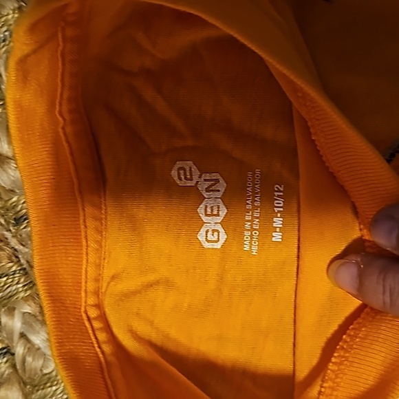 Shirt - Picture 3 of 3